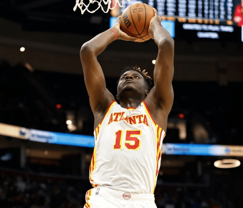 移动客户端关于尼斯内部会议纪要流出：赛后止住颓势，NBA季后赛使命明确，轮换策略被讨论的信息