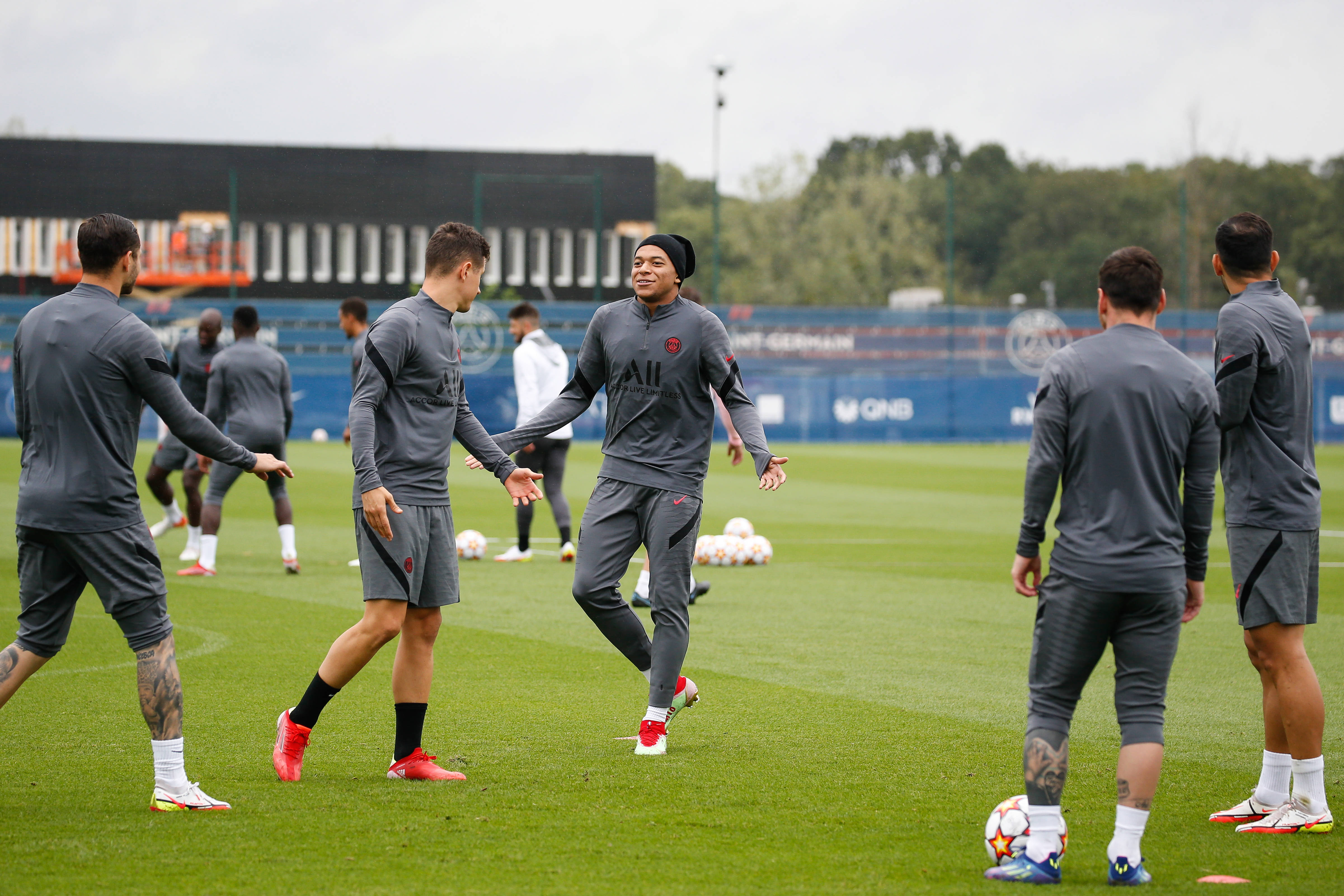 华体会体育链接包含集结日多伦多猛龙备战欧冠，伤情更新细节曝光，态度坚定，纪律约束更严格的词条